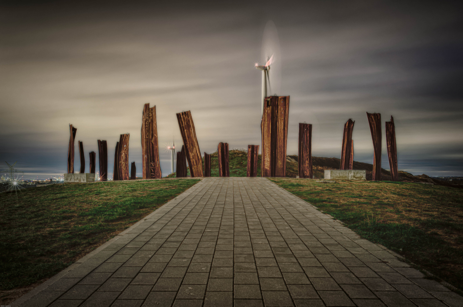 Metalhenge