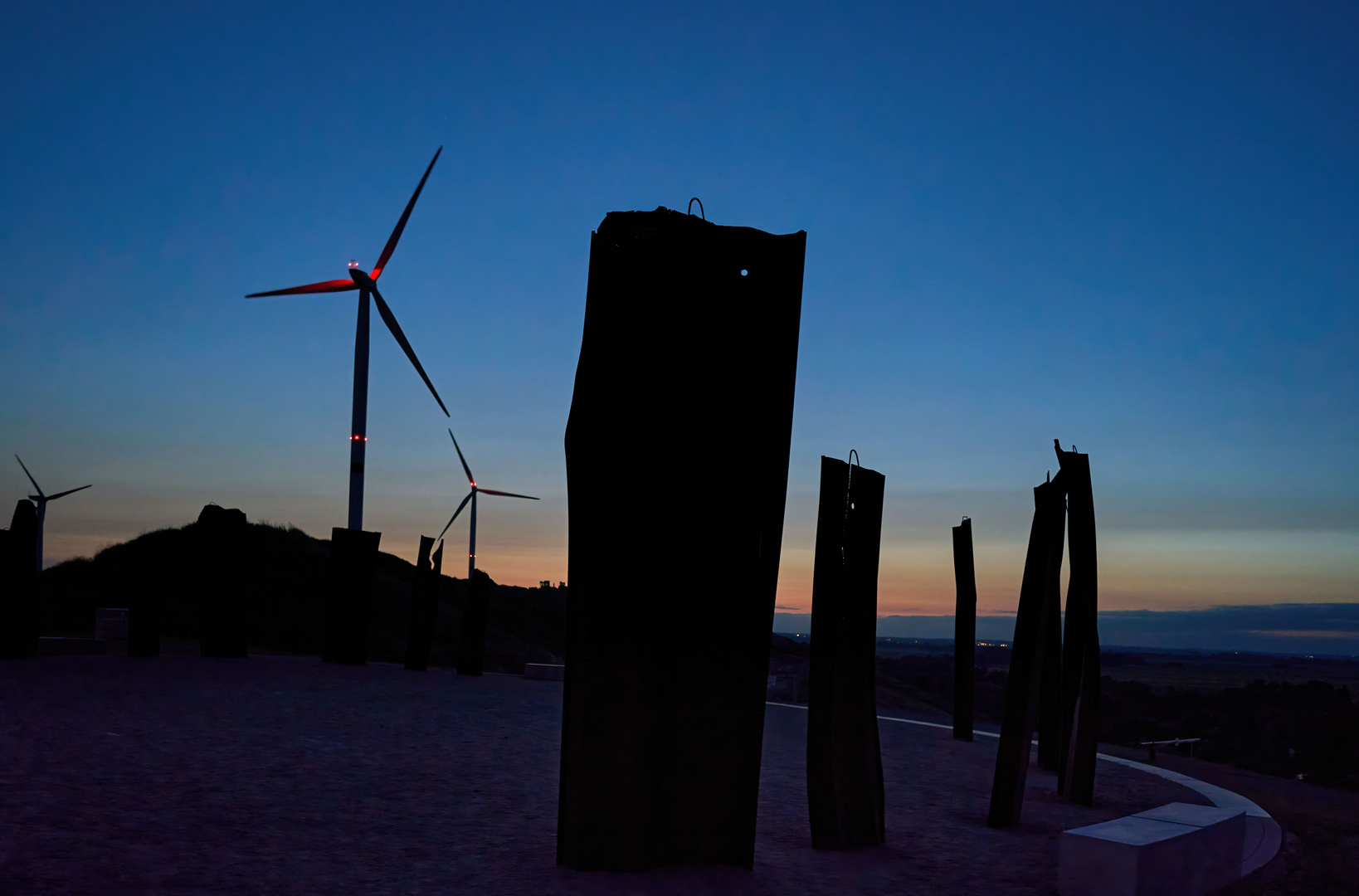 Metalhenge at Night 1