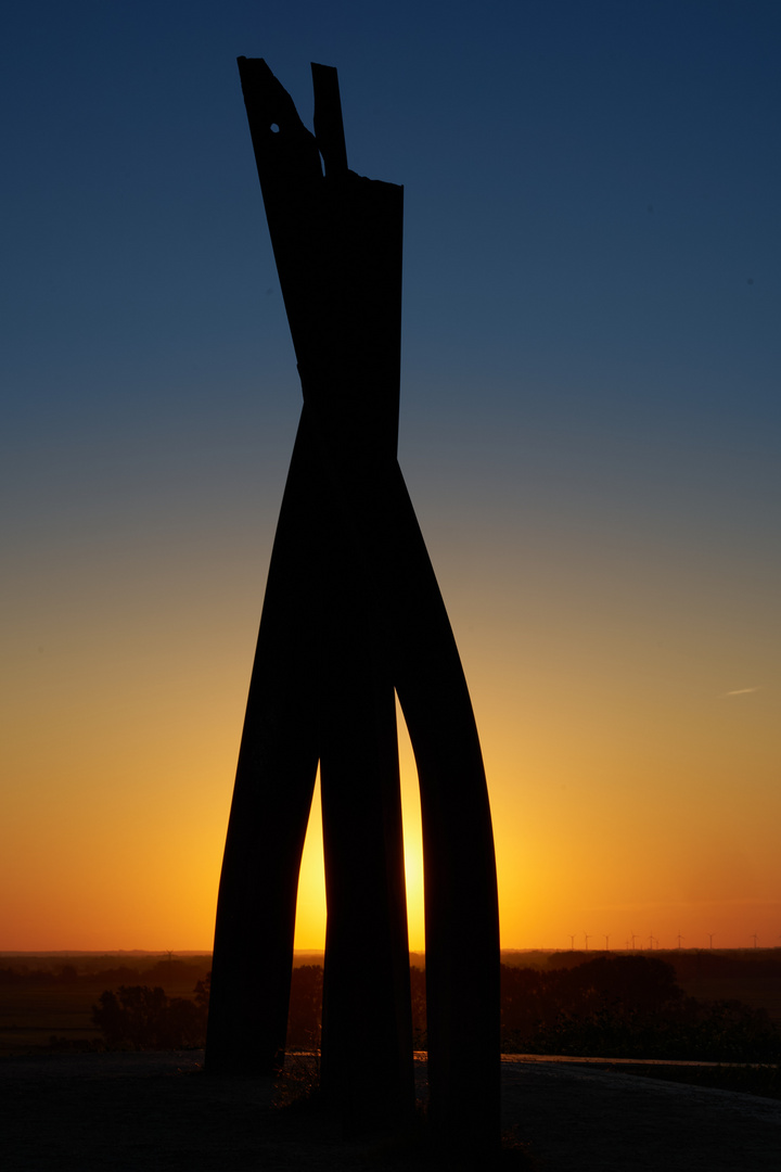 Metalhenge bei Sonnenaufgang 6/6