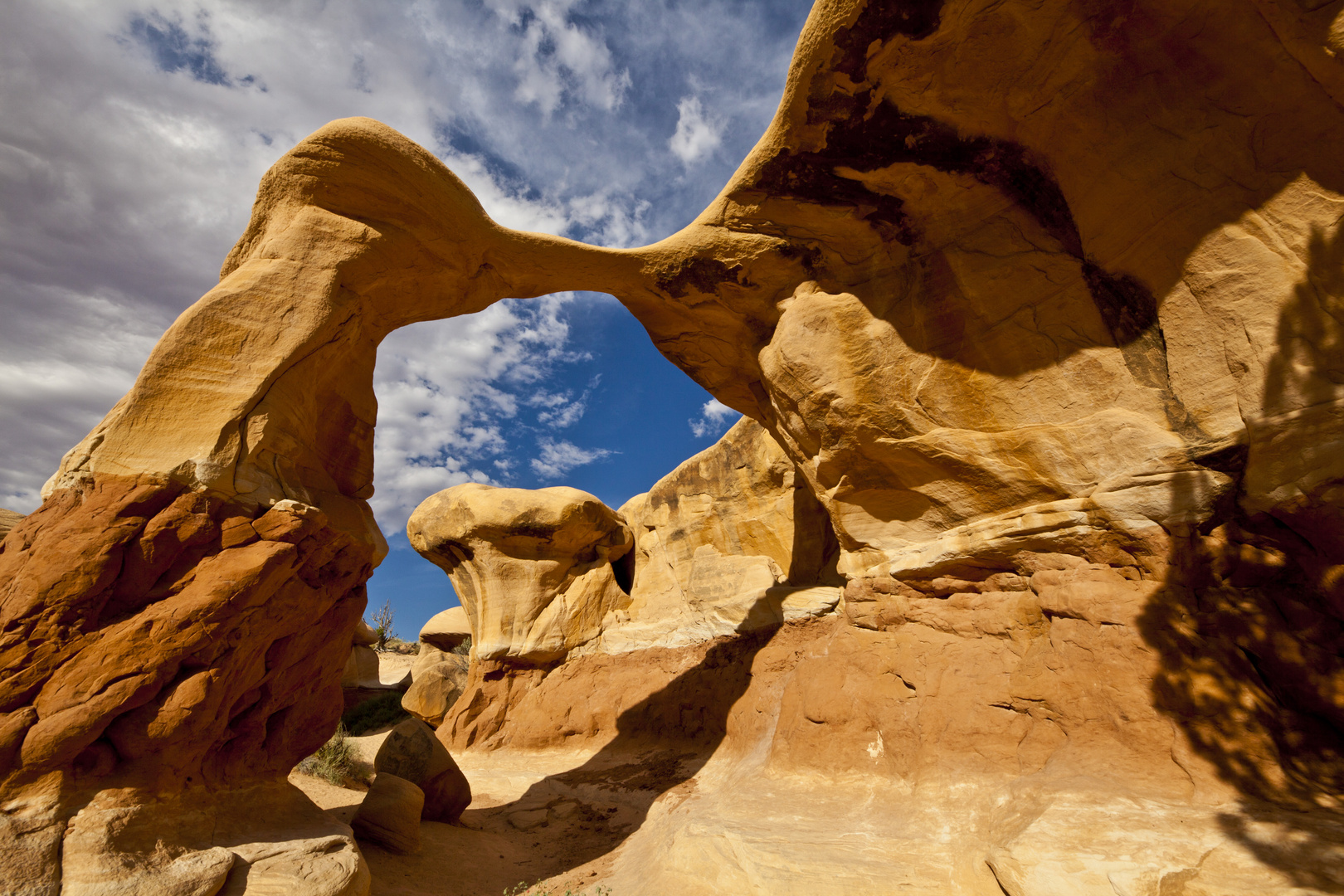 Metate Arch