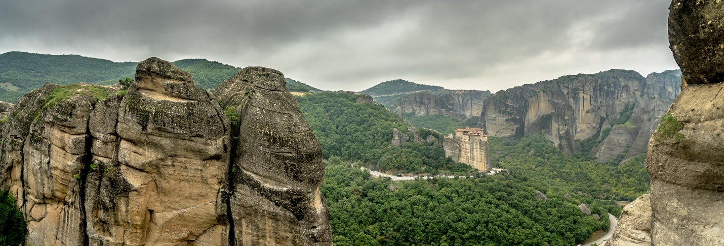 Meteora mit Kloster Roussanou