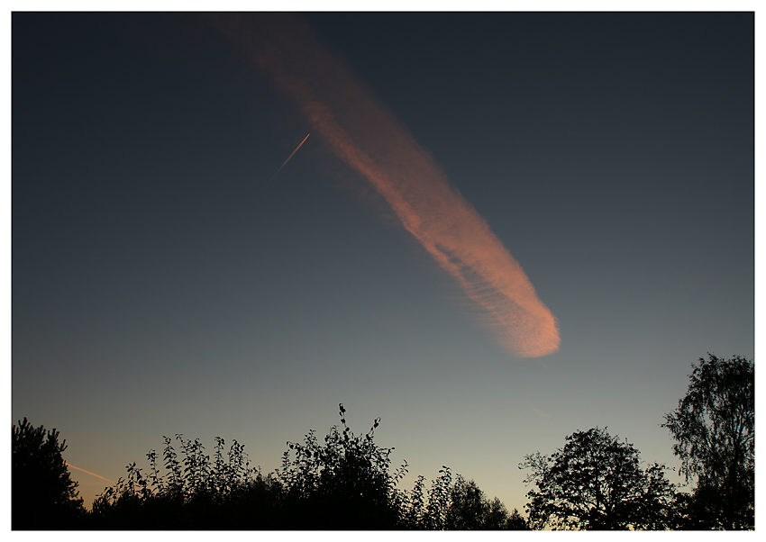 Meteorit haarscharf an Lichterfeld vorbeigerast