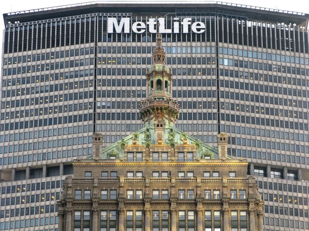 MetLife meets Helmsley Building