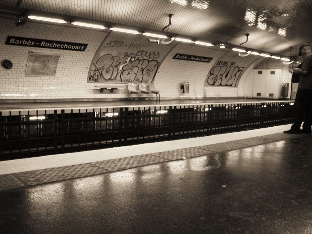 Métro barbes