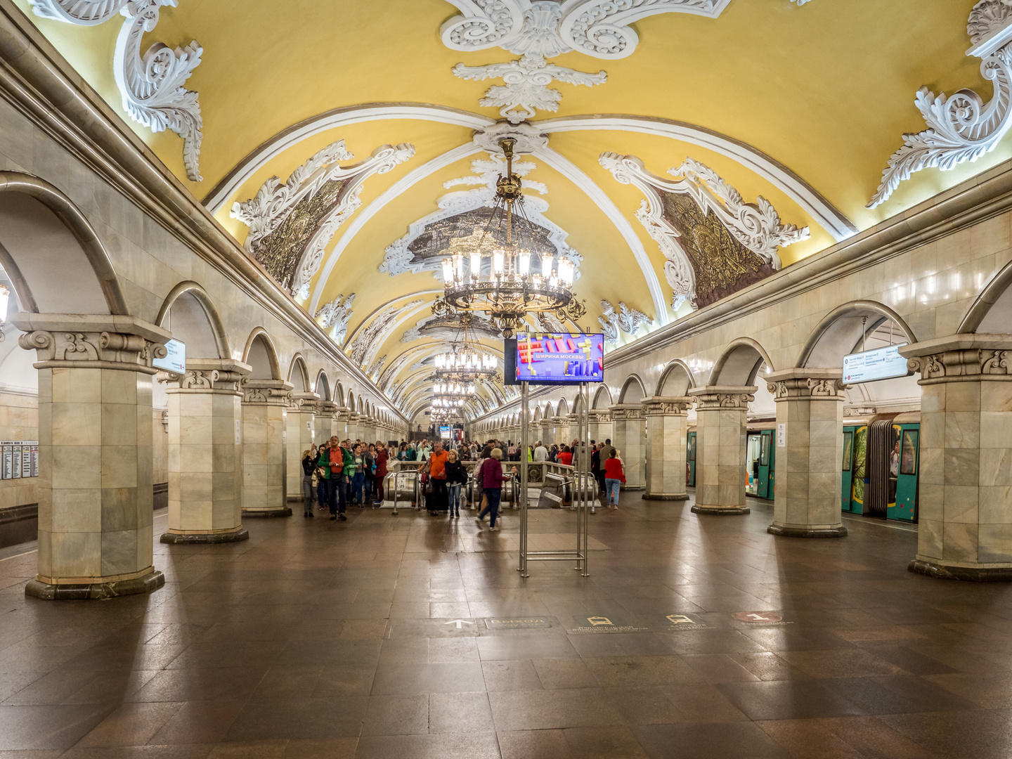 metro-moskau-foto-bild-kultur-u-bahn-metro-bilder-auf-fotocommunity