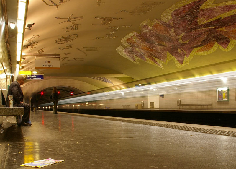 Metro, Paris