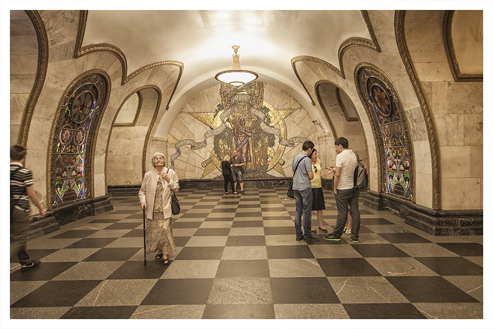 Metro Szenen (2) - Moskau