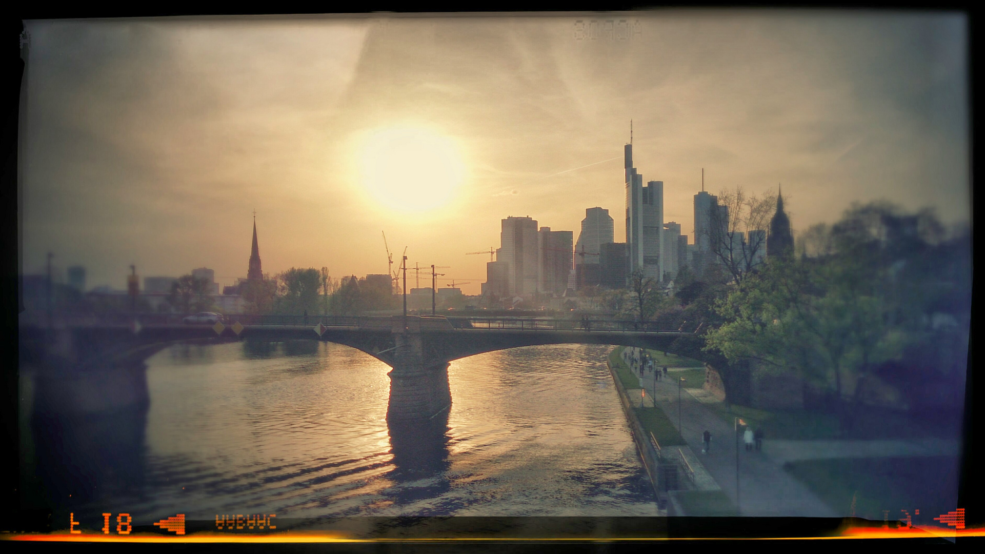 Metropole im späten Licht des frühen Jahres...........