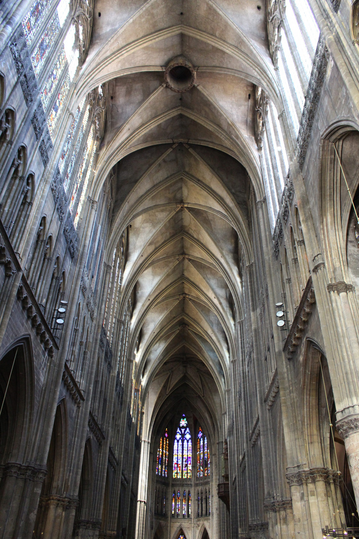 Metz, Kathedrale, Mittelschiff