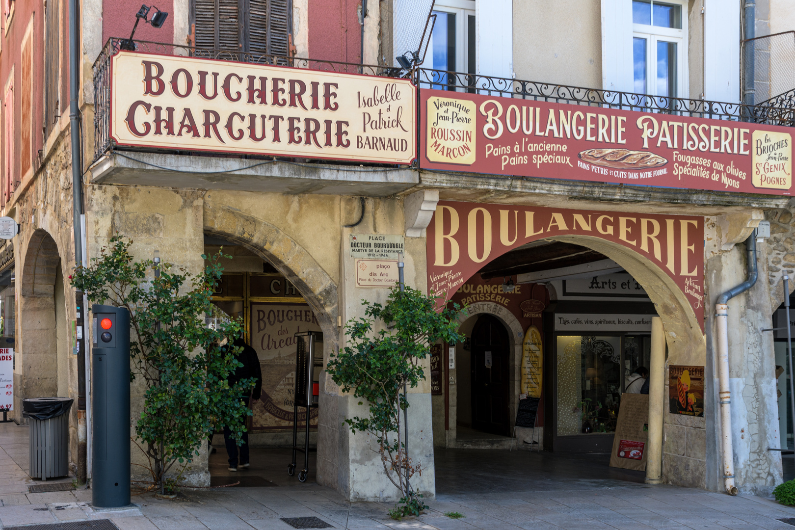 Metzgerei und Bäckerei in Nyons, Provence
