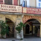 Metzgerei und Bäckerei in Nyons, Provence