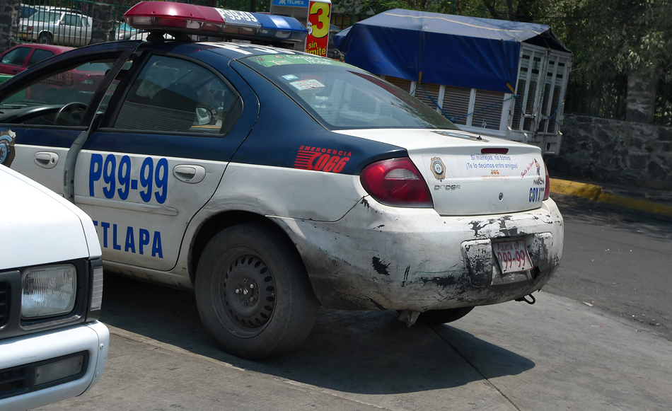 Mexican Police Car 2/3
