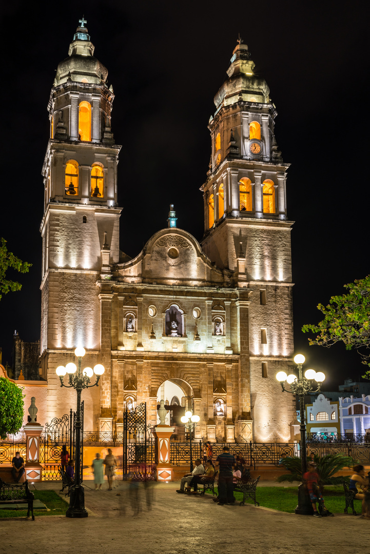 Mexico Campeche Dom bei Nacht