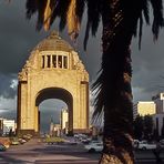 México City: Denkmal der Revolution