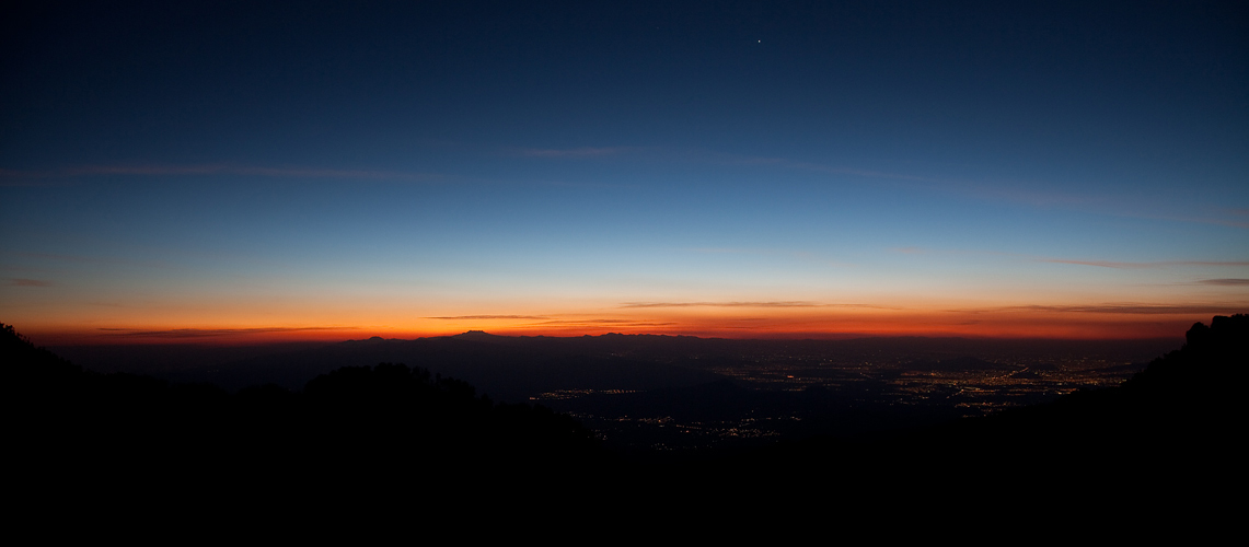 Mexico D.F. view on the city by night from Iztaccíhuatl