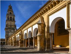 Mezquita mit Turm