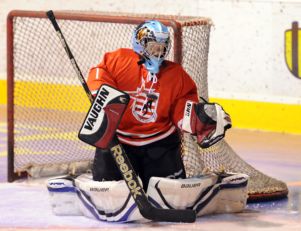 MHK Martin - ZHK Iskra Banska Bystrica / Eishockey bei ISO 12'800...