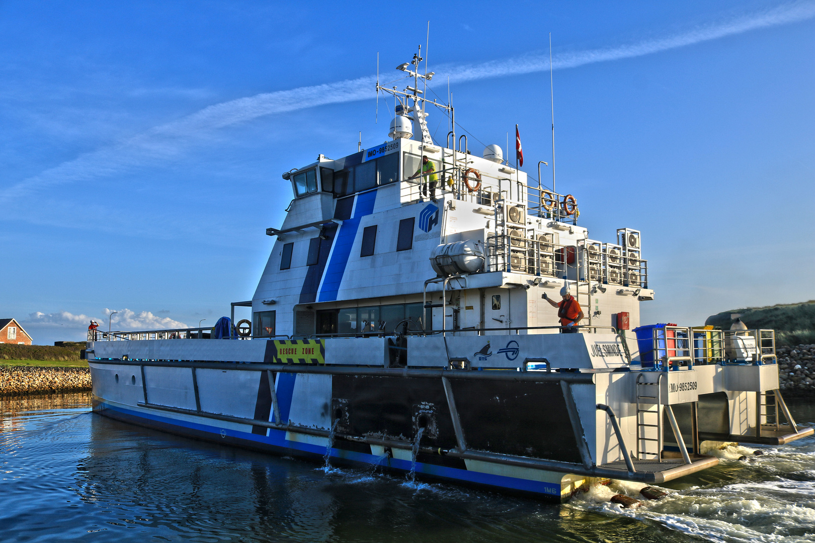 MHO GURLI - Entry to Thorsminde Port - 2