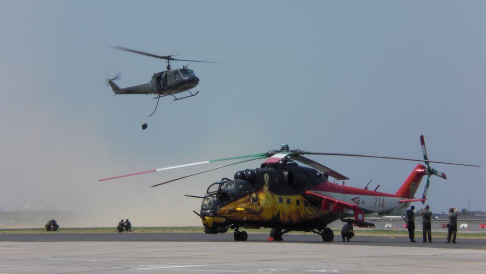 Mi-24 mit UH-1