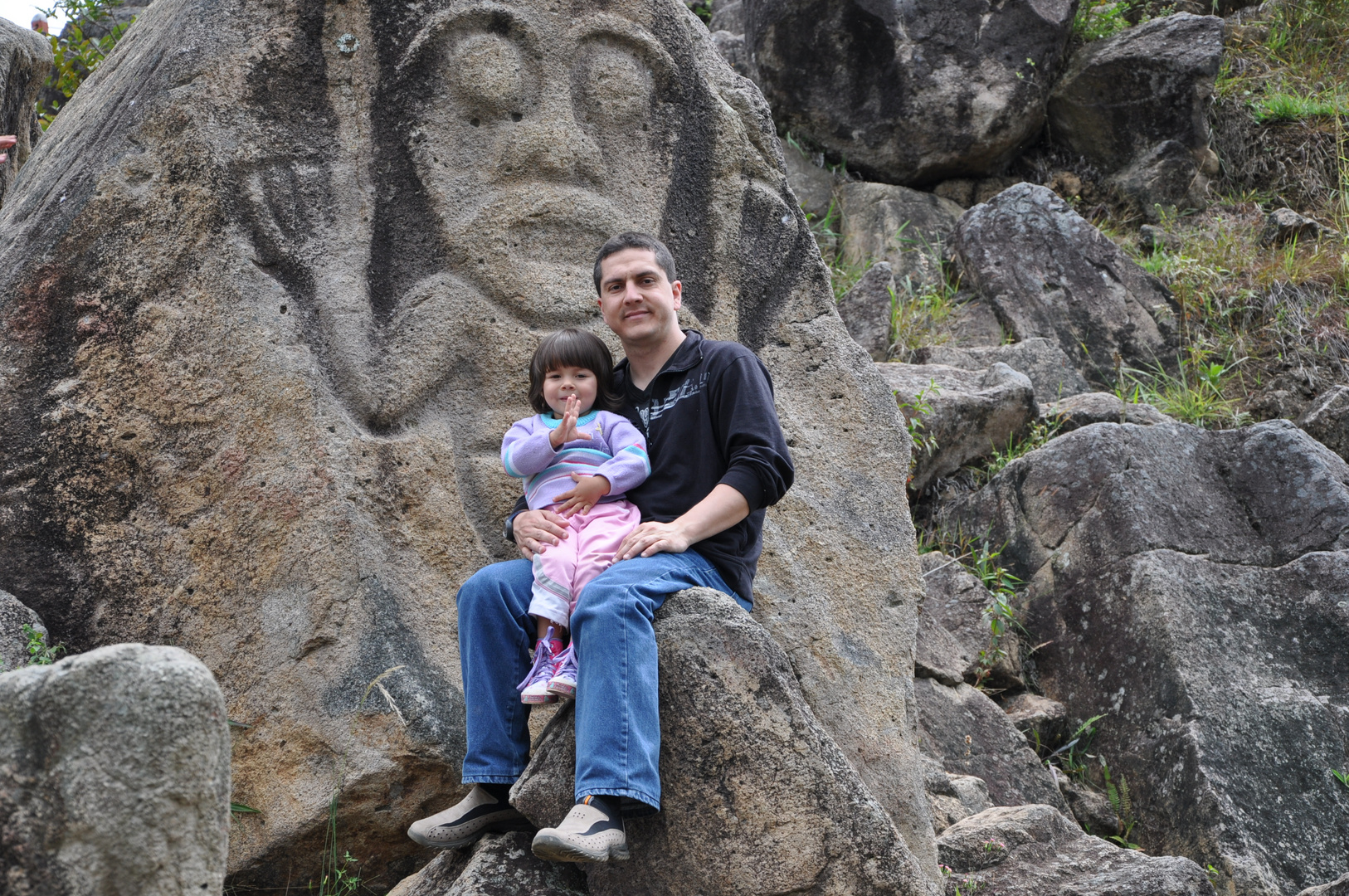 Mi hija y yo en la Chaquira cerca de San Agustin en Colombia.