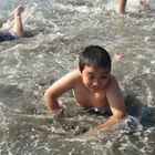 Mi sobrino Rodrigo en la playa de Niebla enero 2013 Chile