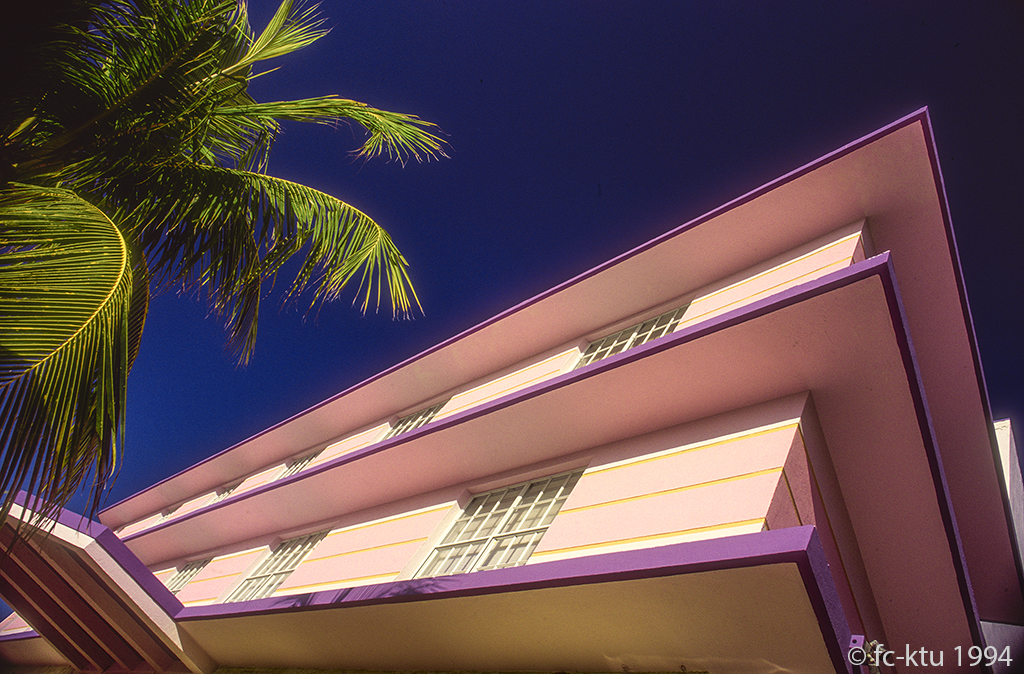 Miami Beach / Art Deco District / Ocean Drive