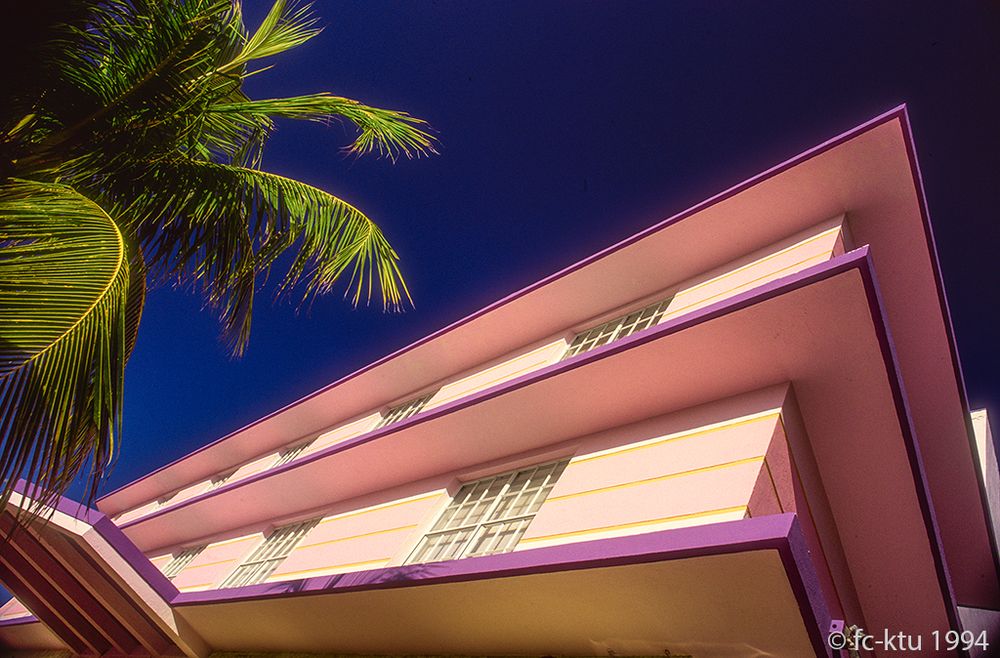 Miami Beach / Art Deco District / Ocean Drive