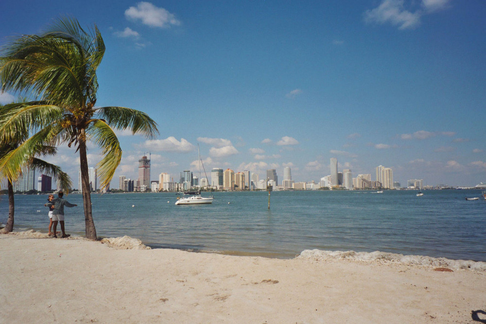 MIAMI BEACH WITH BUILDINGS