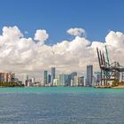 Miami-Skyline vom South Pointe Park aus gesehen, Miami Beach, Florida