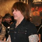 Michael Angelo Batio...Frankfurter Musikmesse 2007...spielt schneller als sein Schatten