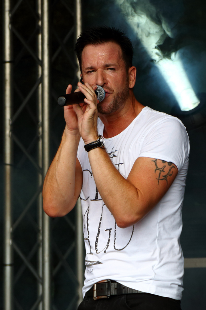 Michael Wendler "live on stage" bei der Sommer-Beachparty im Stenkhoffbad in Bottrop