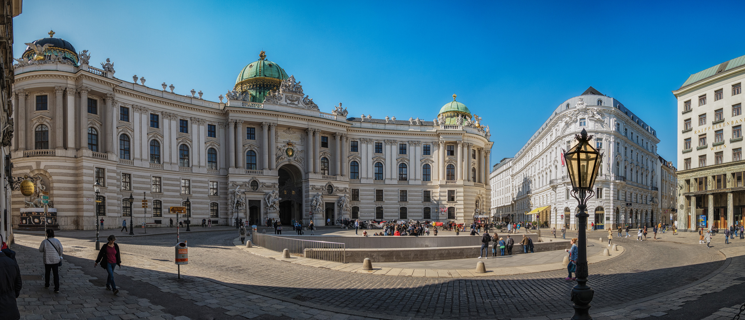 Michaelerplatz in Wien mit Blick auf die Spanische Hofreitschule