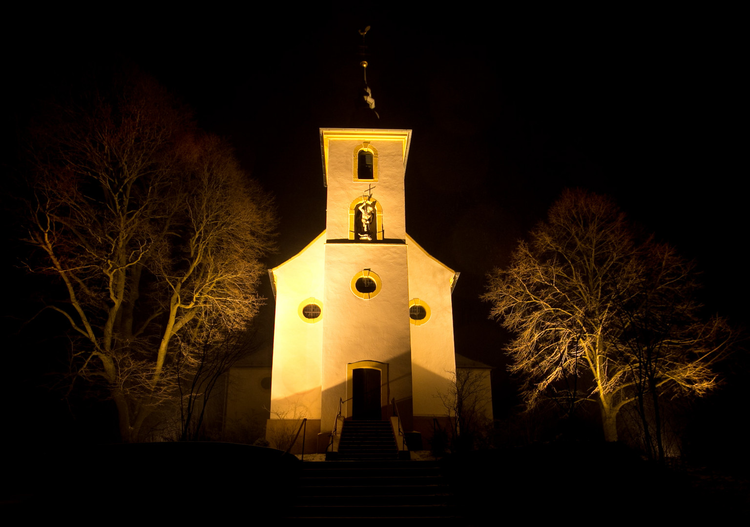 Michaelsbergkapelle bei Nacht
