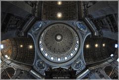 Michelangelos Kuppel - durch das FischAuge des Betrachters - Roma(13/2011)