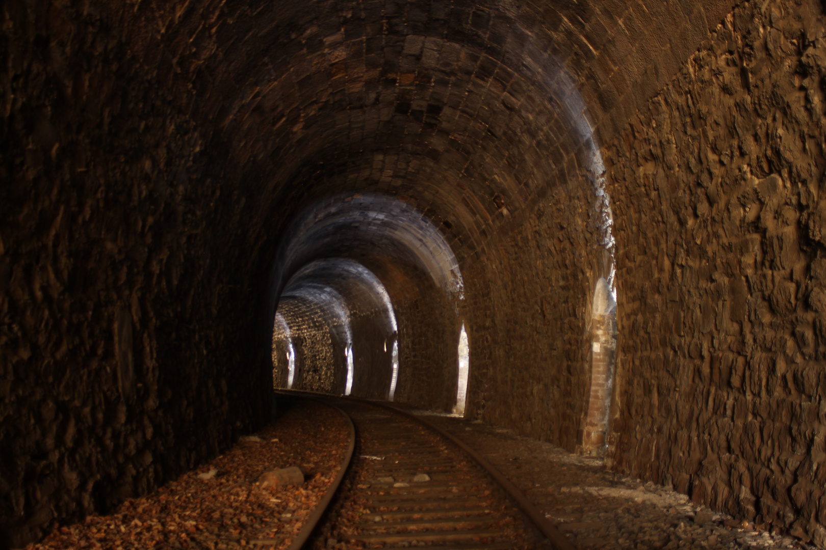 Michelbacher Tunnel - die seit 1999 stillgelegten Aartalstrecke