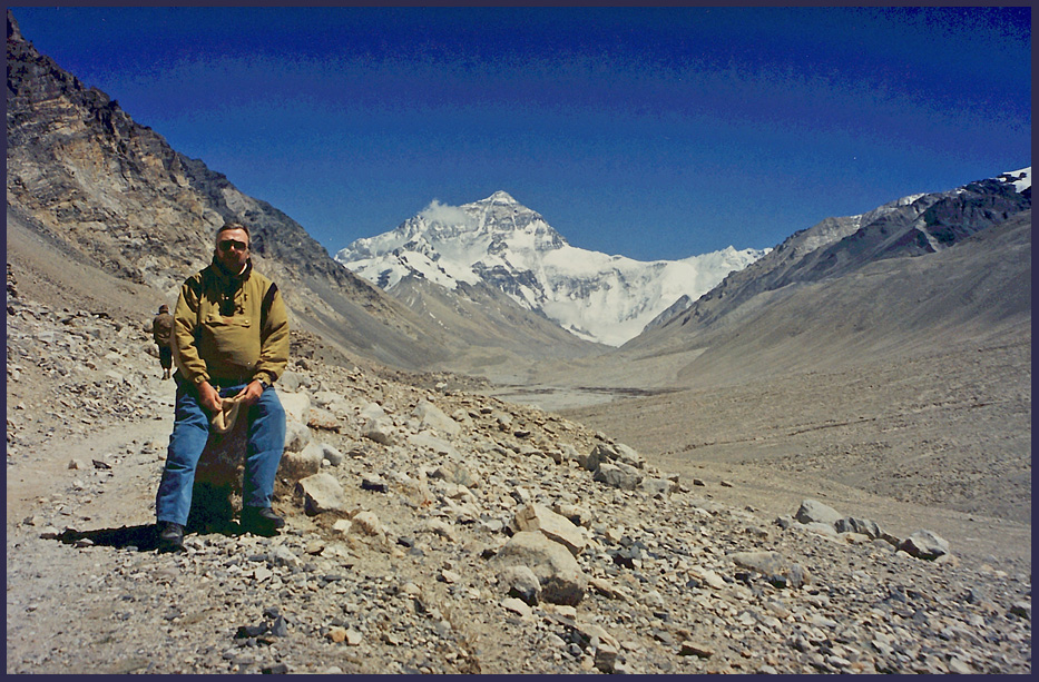 Michelinmännchen vor Mount Everest , Rongbuk Tibet