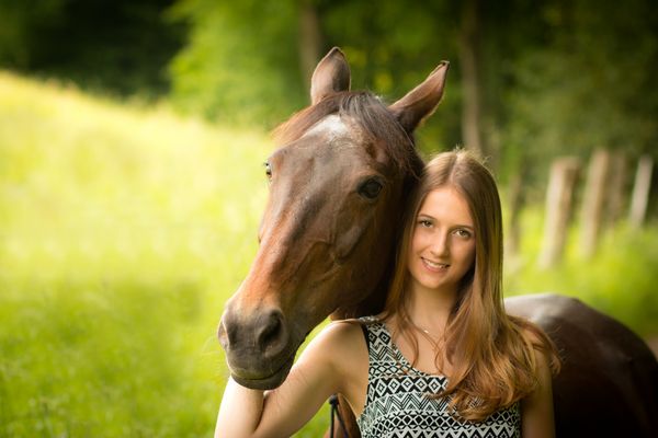 Michelle mit Pferd