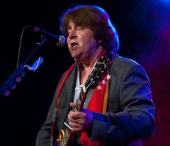 Mick Taylor 01 - b