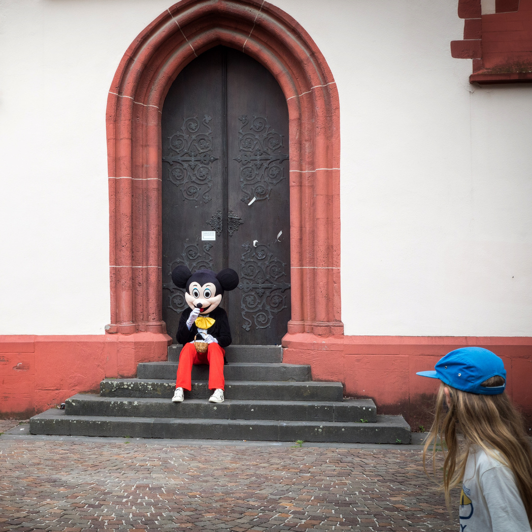 Mickey ist in der Stadt 