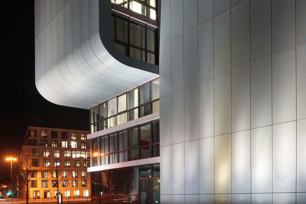 Microsoft Haus in Köln Foto & Bild nacht, köln, fassaden Bilder auf