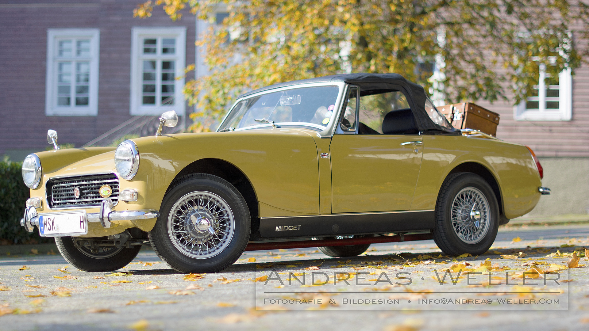 MIDGET - MG im Herbstlaub