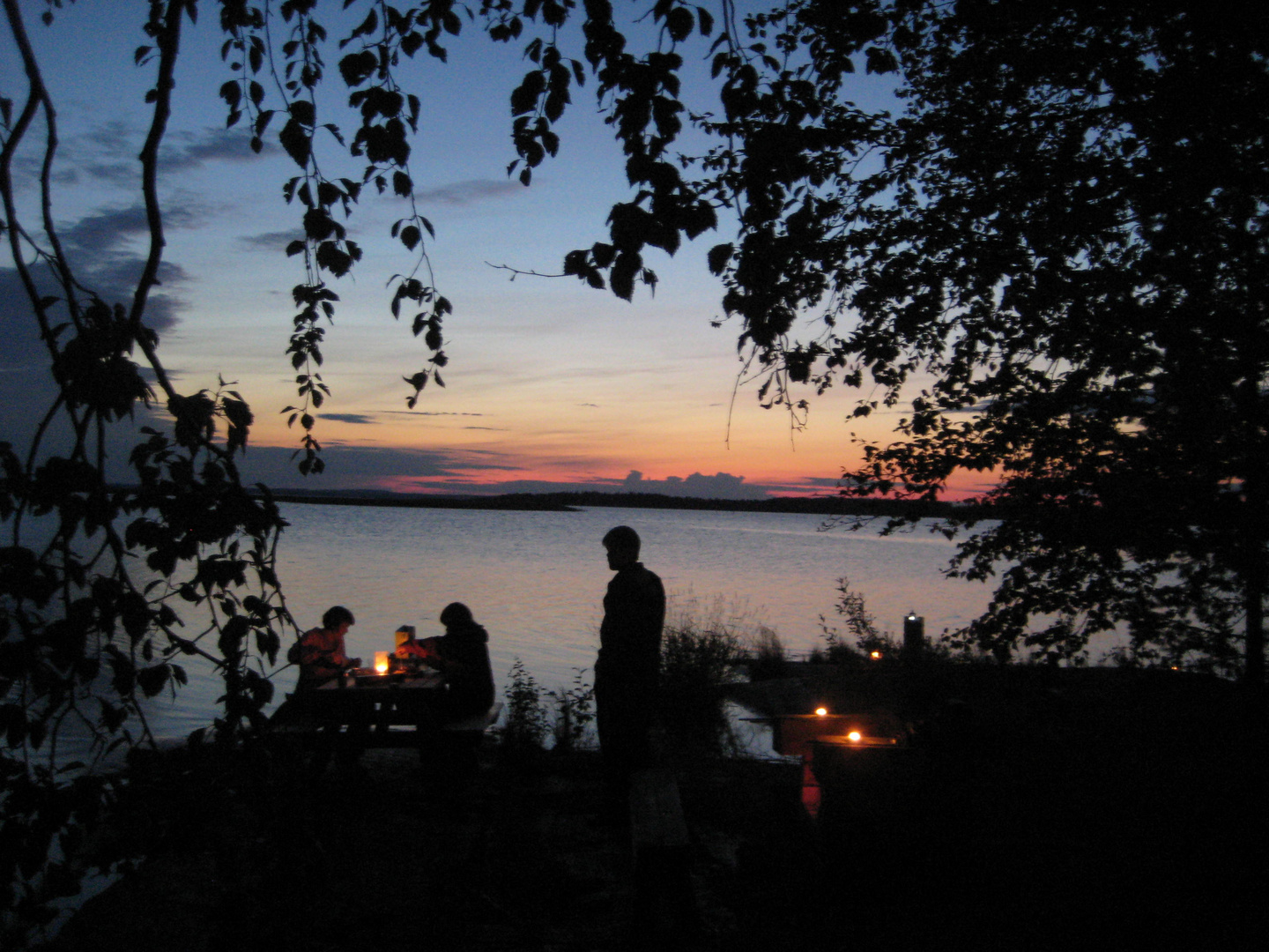 midnight-dinner on the lake