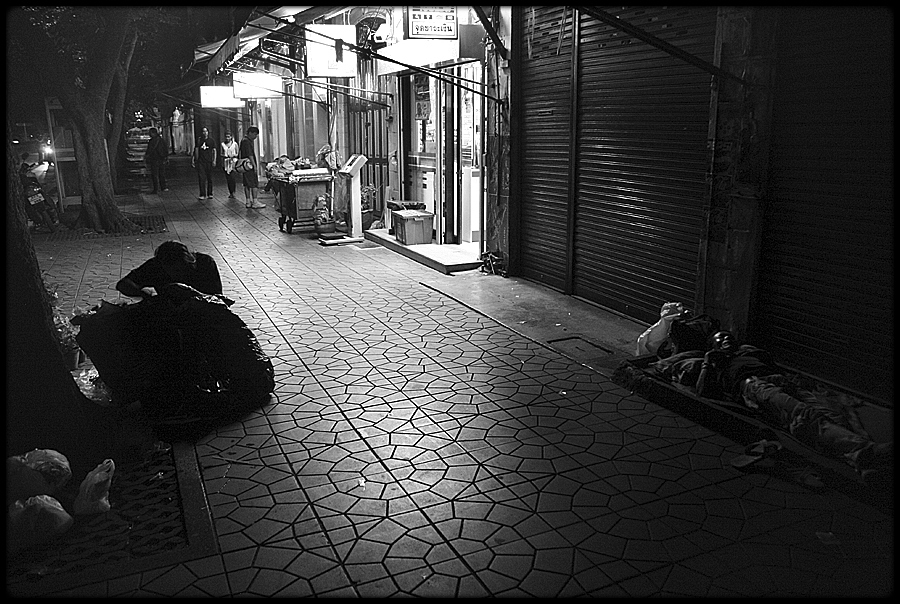 Midnight in Bangkok, just opposite the Royal Palace