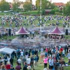 Midsommer in Leksand, Schweden. Tanz um den Maibaum