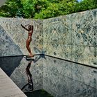 Mies van der Rohe Statue 1929