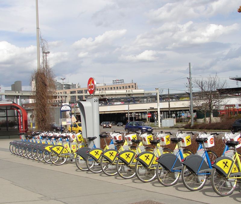 Mieträder - aufgestellt am Praterstern in wien