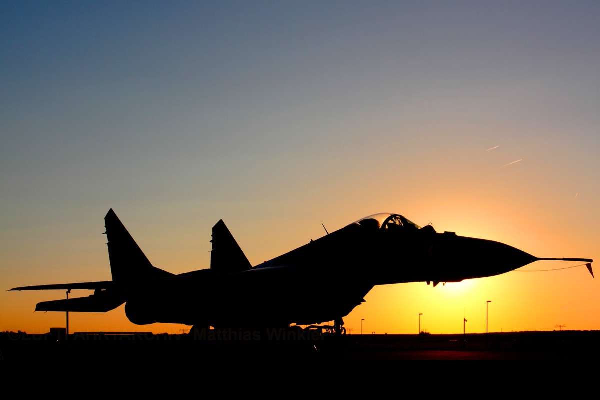 MIG-29 im Sonnenuntergang