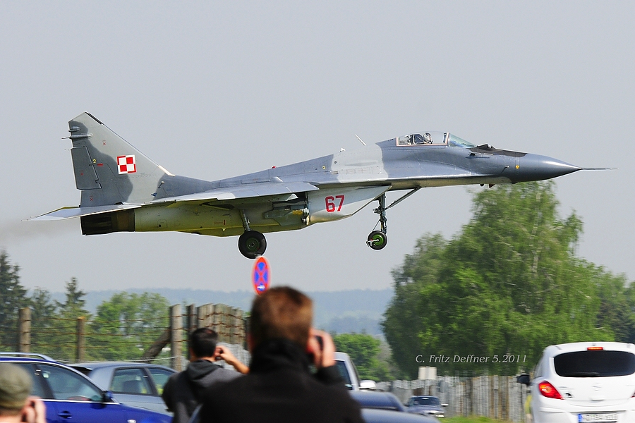 MiG-29 schnell und tief