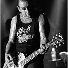 MIKE NESS - SOCIAL DISTORTION