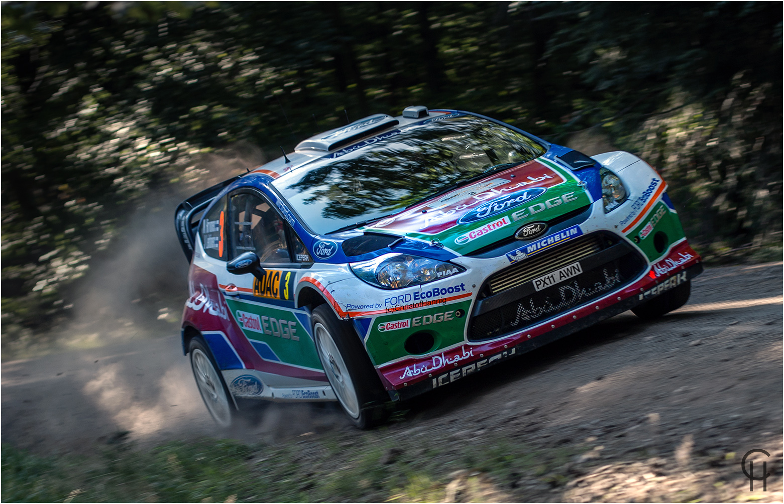 Mikko Hirvonen auf der Panzerplatte